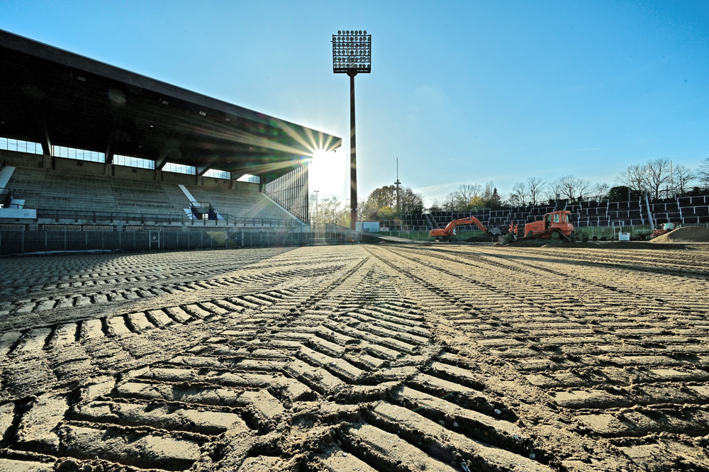 Das Grotenburg-Stadion ist die Heimat des KFC Uerdingen – auch wenn ein Spielbetrieb im eigenen Stadion für den Verein aktuell nicht möglich ist.