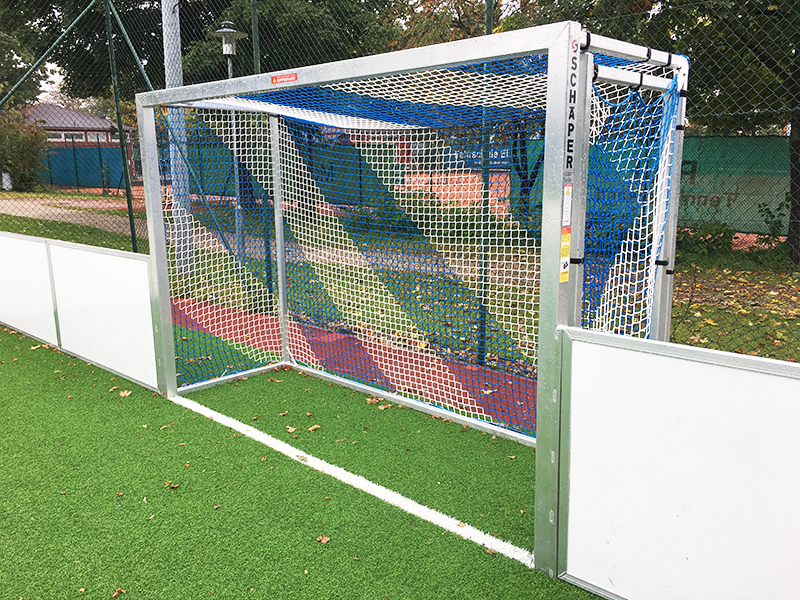 Das Modell Alu Line ist ein mobiler Soccercourt.