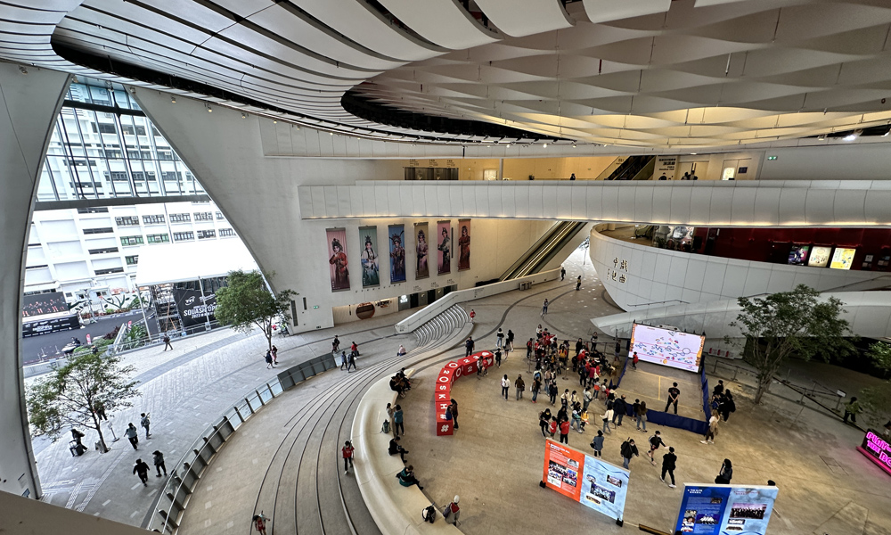 Auch im Atrium des Xiqu Centre setzt man auf MultiBall.