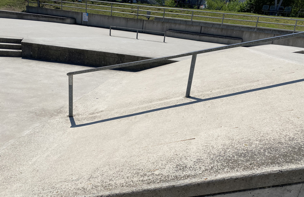 Handrail: Eines der klassischen Skatepark-Elemente.