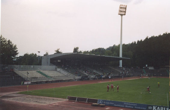 Für die Sanierung des Waldstadions in Homburg stehen nun 3 Millionen Euro zur Verfügung.