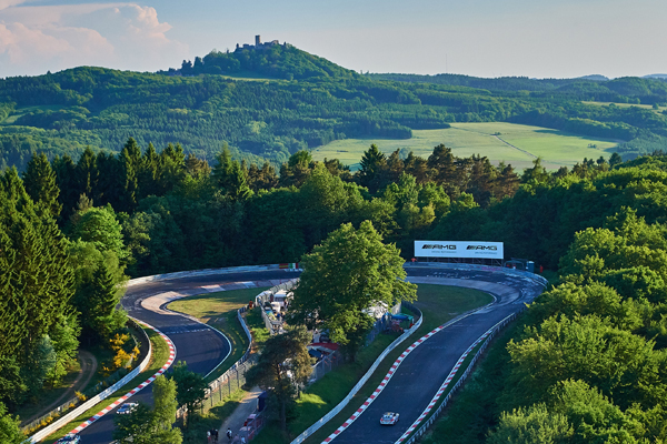 Touristenfahrten am Nürburgring sind seit dem 30. April wieder möglich. 