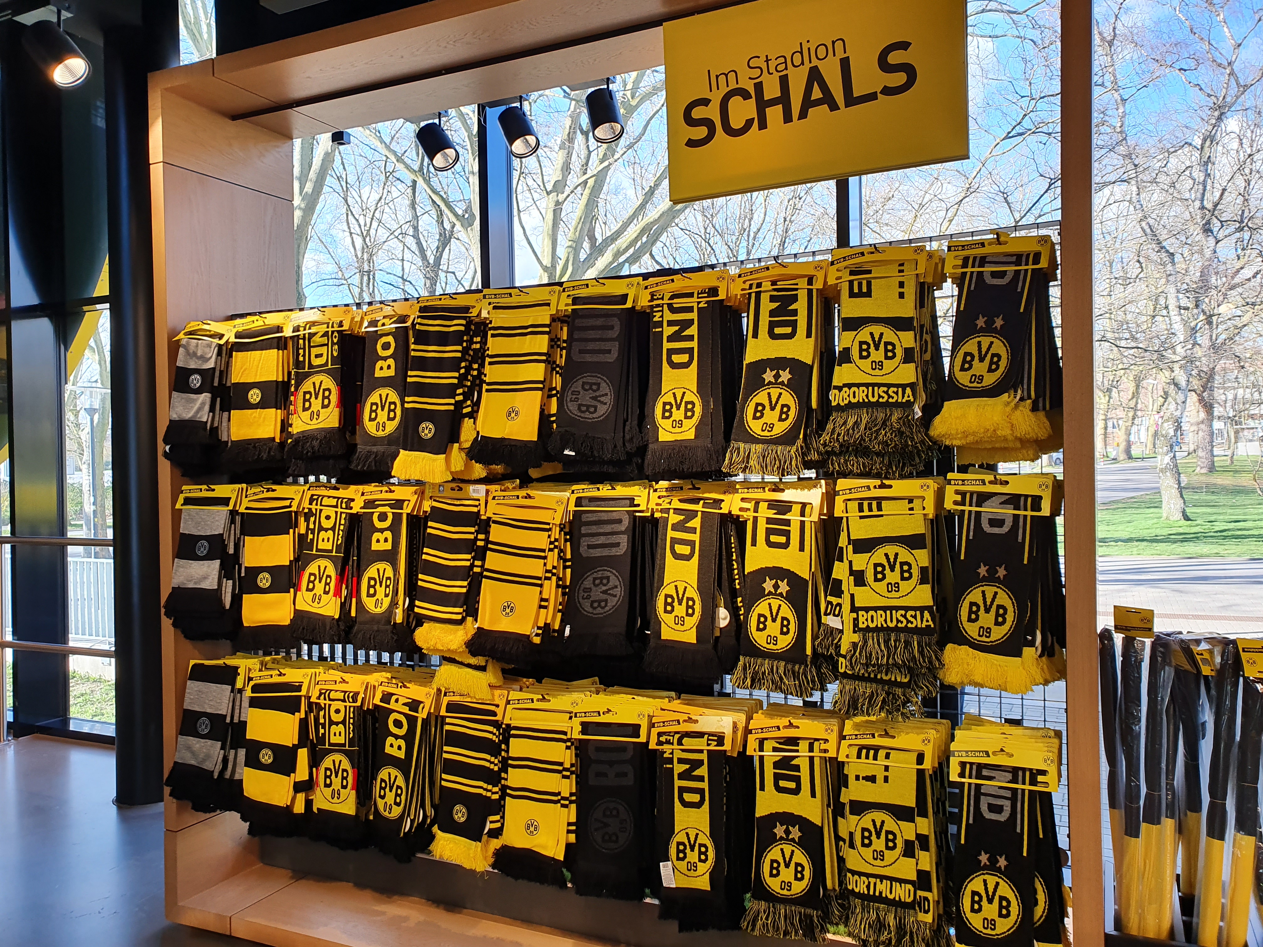 Schal Solang's in Deutschland Fußball gibt