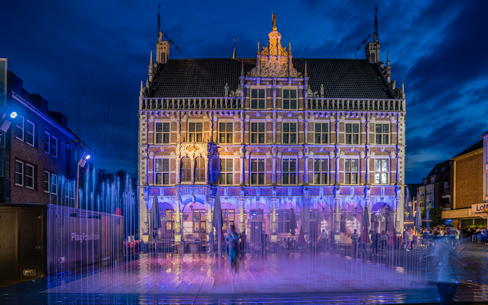 Der Bochholter Marktplatz wurde bereits in den beiden letzten Sommer durch die PlayFountain belebt.