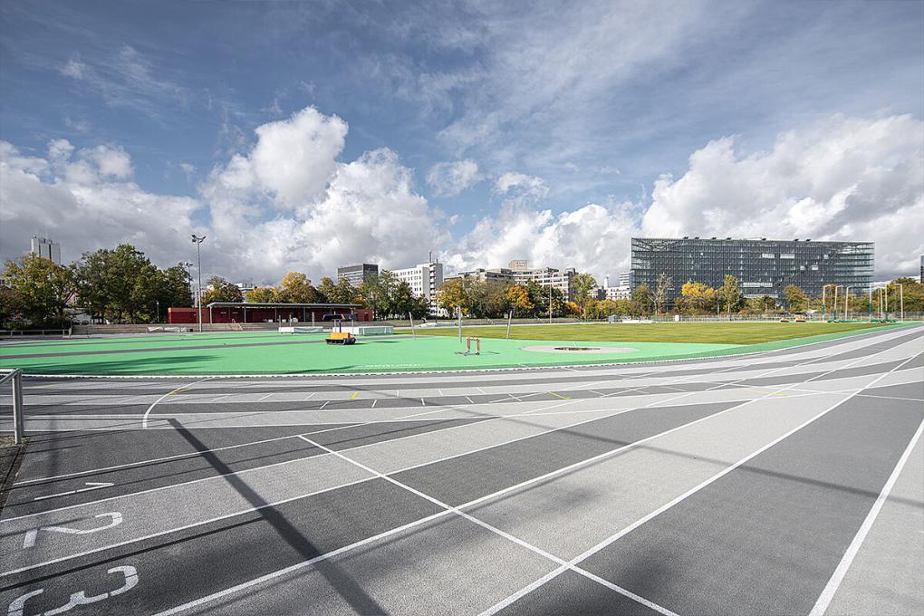 REGUPOL Laufbahn für Sprint und Ausdauertraining.