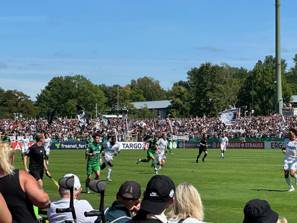 Die APA-Teams waren zeitgleich in mehreren Stadien im Einsatz.