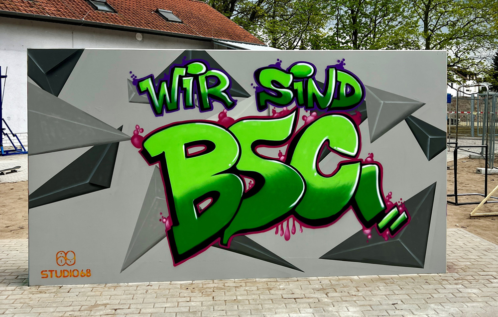 Graffiti-Wand am neuen Bildungs- und Sportcampus Bürstadt. 