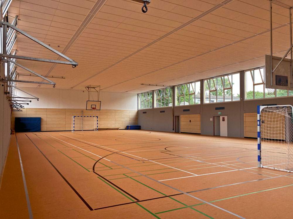 Neben einem neuen Sportboden hat die Sporthalle Kitten auch neue RLT-Anlagen erhalten.