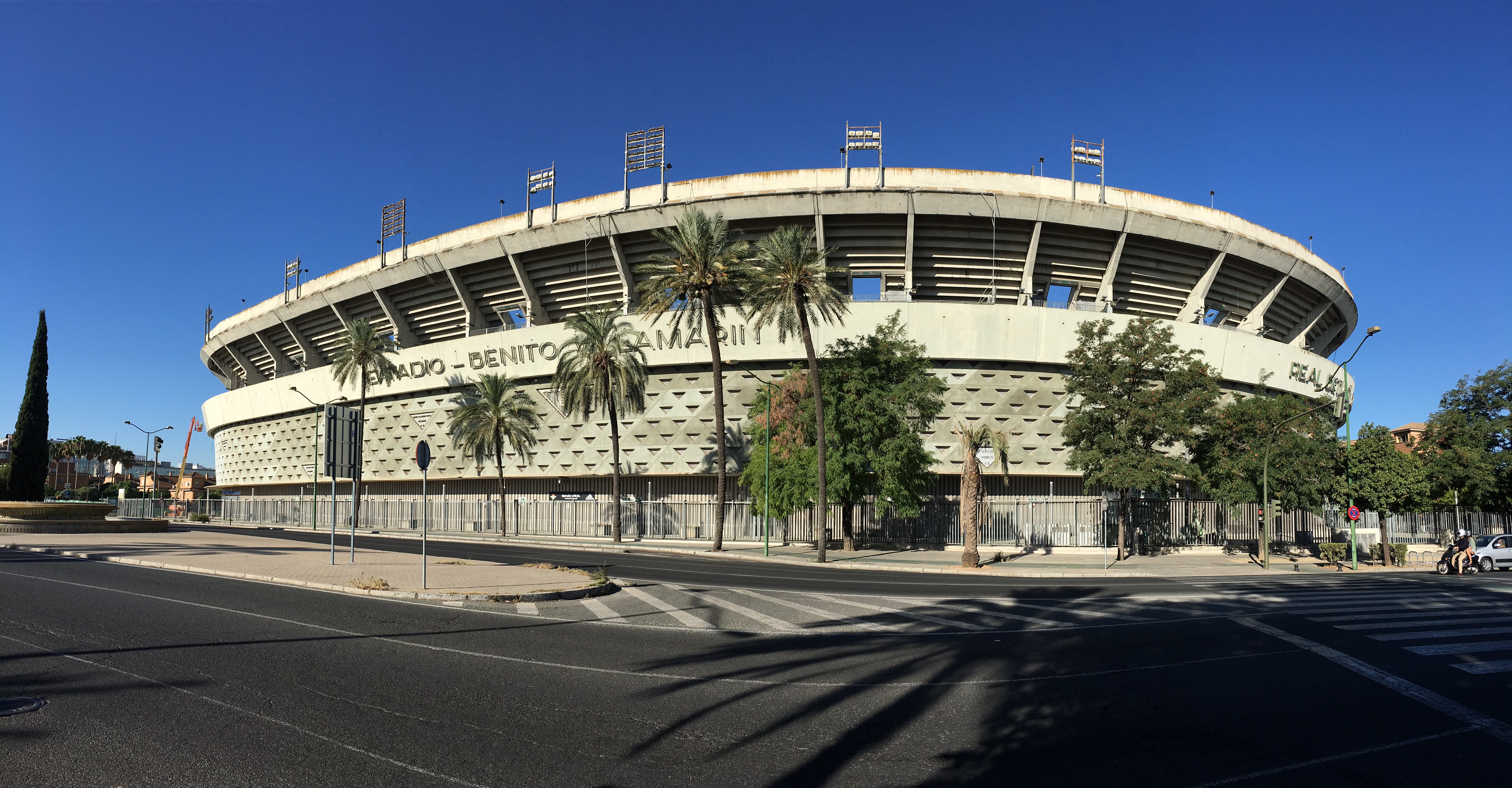 Betis Sevilla Stadion / Real Betis Balompie Neue Gestaltung Der Sitze ...