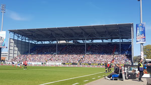 Temporäre Osttribüne Holsteinstadion