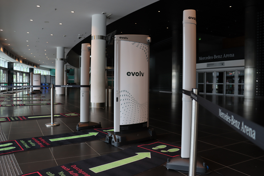 In der Mercedes-Benz Arena und in der Verti Music Hall kommen ab sofort neue Sicherheitssysteme zum Einsatz.