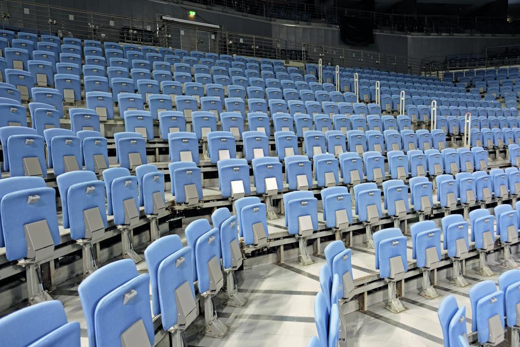 Im Juli 2026 wurde der Austausch der Bestuhlung in der LANXESS arena fertiggestellt.