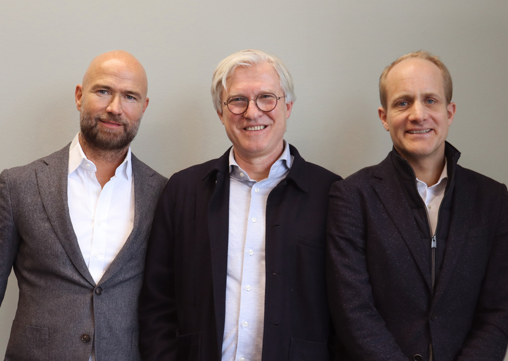 (v.l.) Sascha Krines folgt als CEO der Onlineprinters Gruppe auf Roland Keppler, den Finanzbereich übernimmt Tobias Volgmann als neuer CFO.